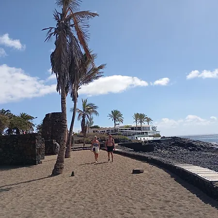 Lägenhet Costa Mar , Primera Linea Del Mar, 20 Metros De Playa Bastian Costa Teguise