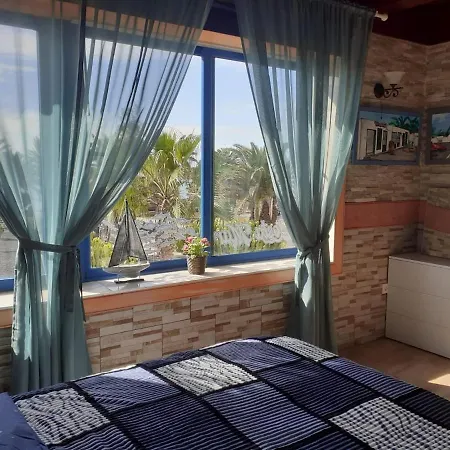 Apartamento Costa Mar, Vv 90m, 2 Dormitorios, Primera Línea Del Mar, 20 Metros De Playa Bastian *