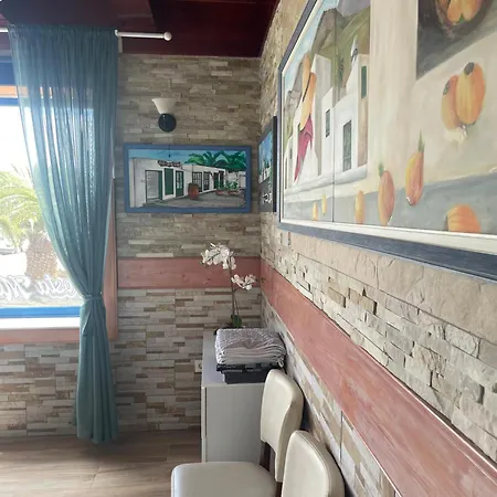 Lejlighed Costa Mar 90m 2 Dormitorios, Primera Linea Del Mar, 20 Metros De Playa Bastian Costa Teguise