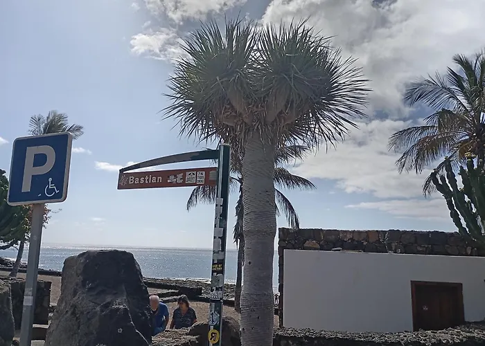 Costa Mar , Primera Linea Del Mar, 20 Metros De Playa Bastian * Costa Teguise