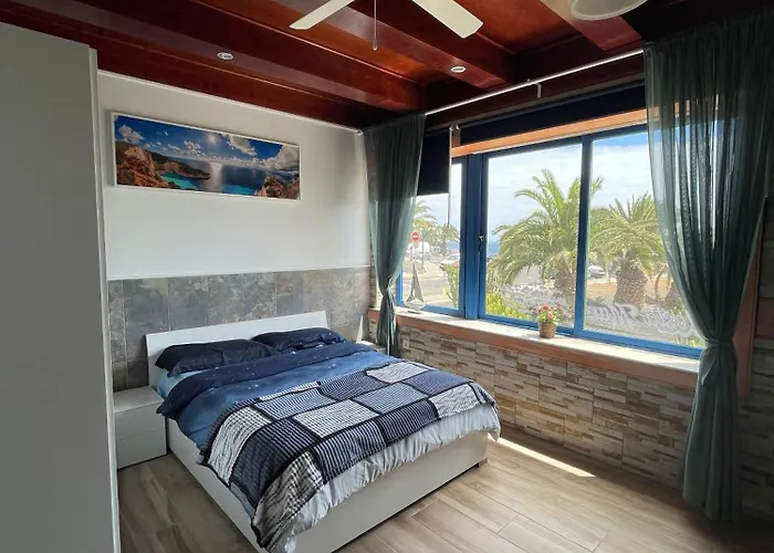 Costa Mar , Primera Linea Del Mar, 20 Metros De Playa Bastian * Costa Teguise